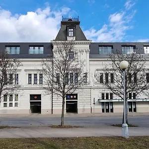 Efi Superior Hotel